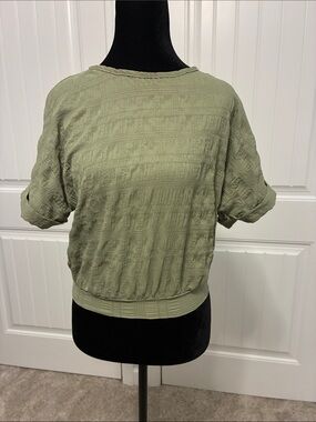 Olive Green Textured Short-Sleeve Women's Top by SHEIN.